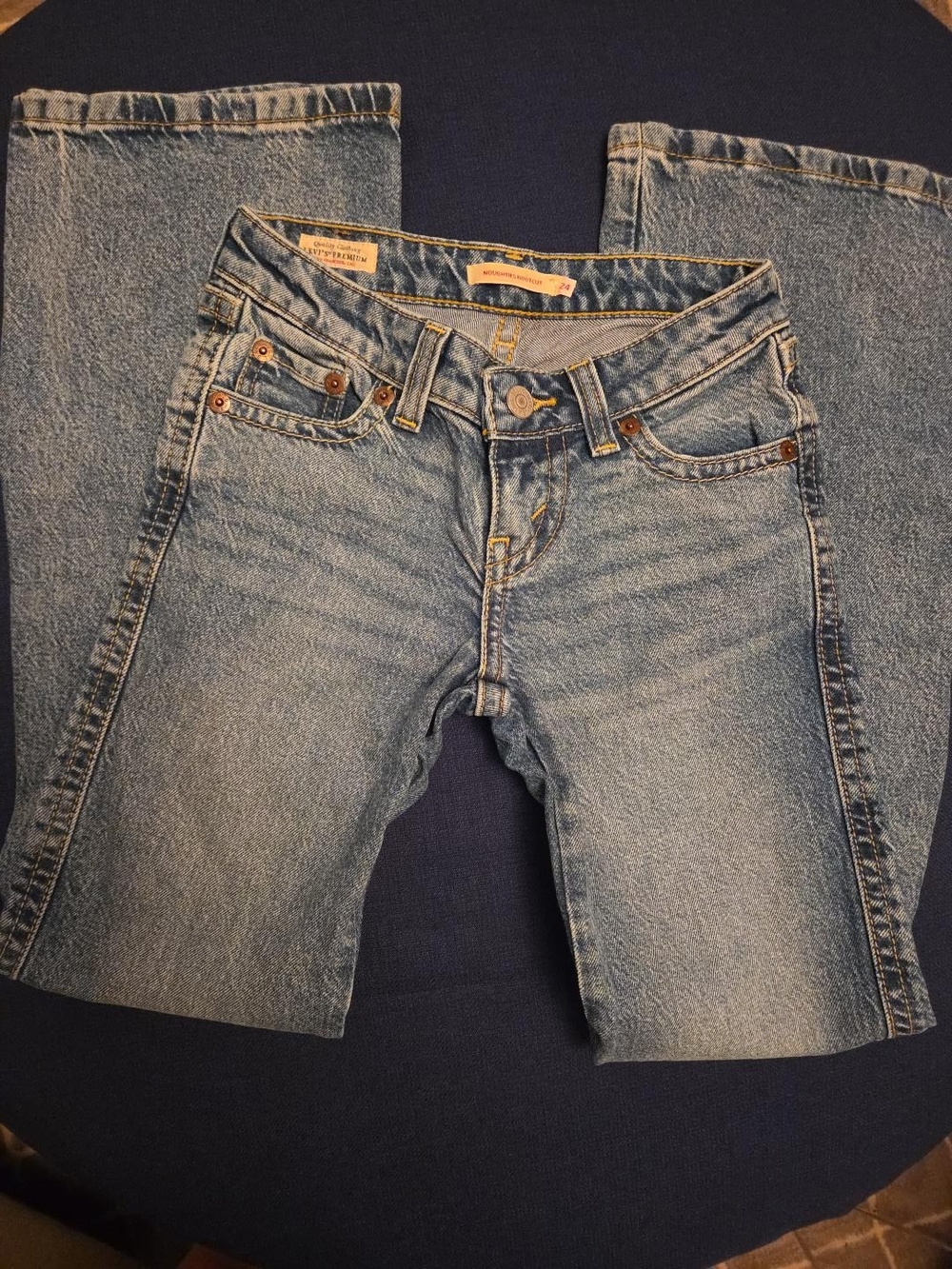 Levi's Premium Noughties Bootcut Jeans W24 L32 Y2K Low Rise Medium Wash